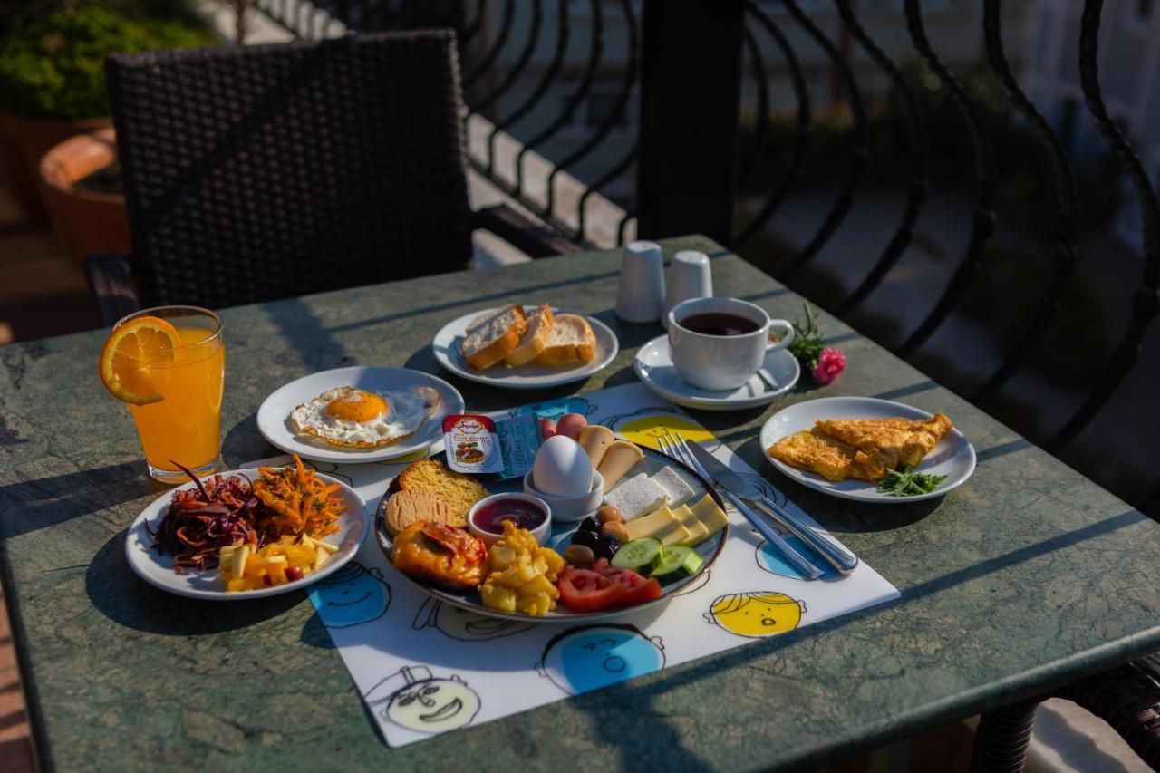 Agora Hostel Istanbul Bagian luar foto